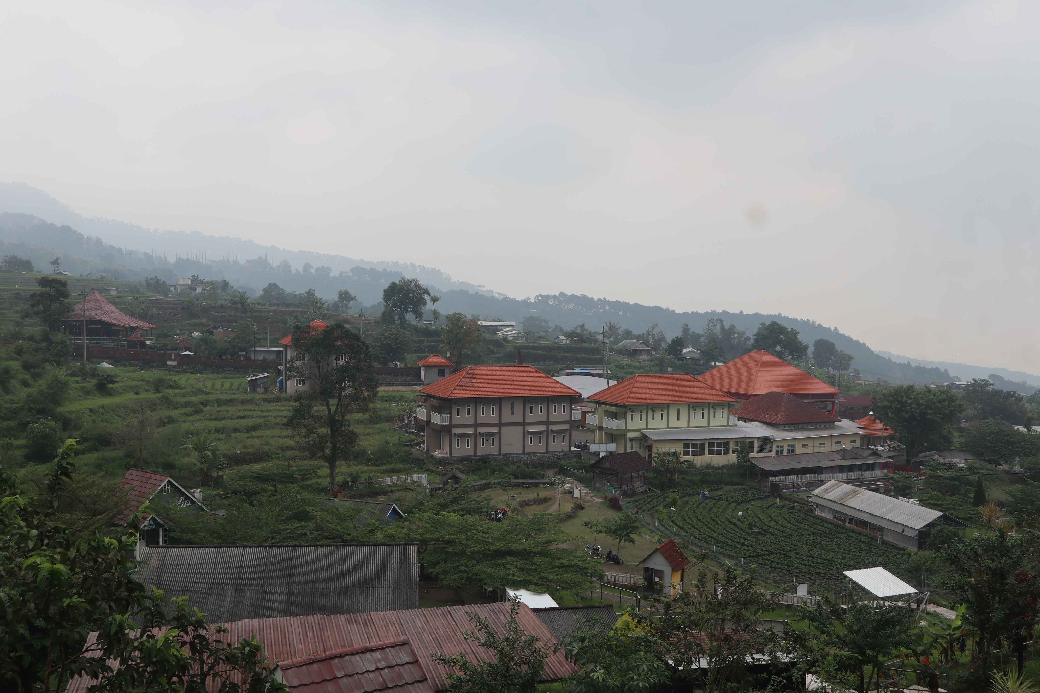 Nikmati Udara Segar dan Pemandangan Alam dengan Sewa Villa di Padusan Park Mojokerto