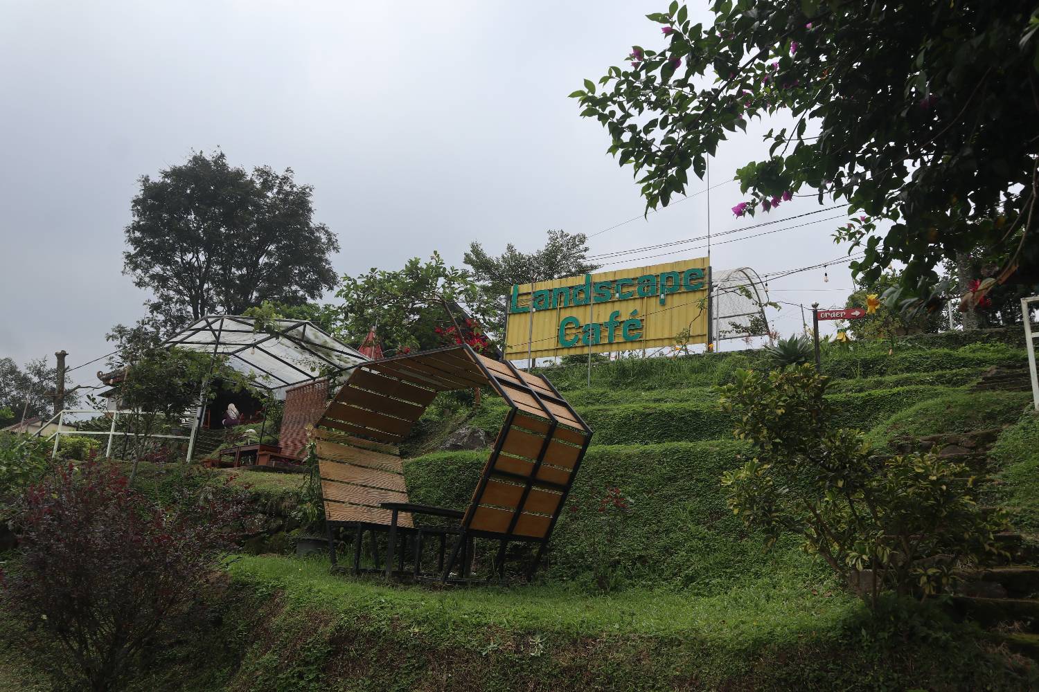 Landscape Cafee